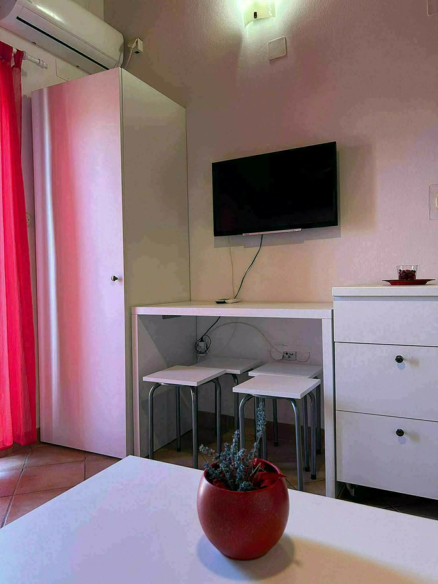 Ela Apartmani Sukošan — Apartman 1: dnevni boravak