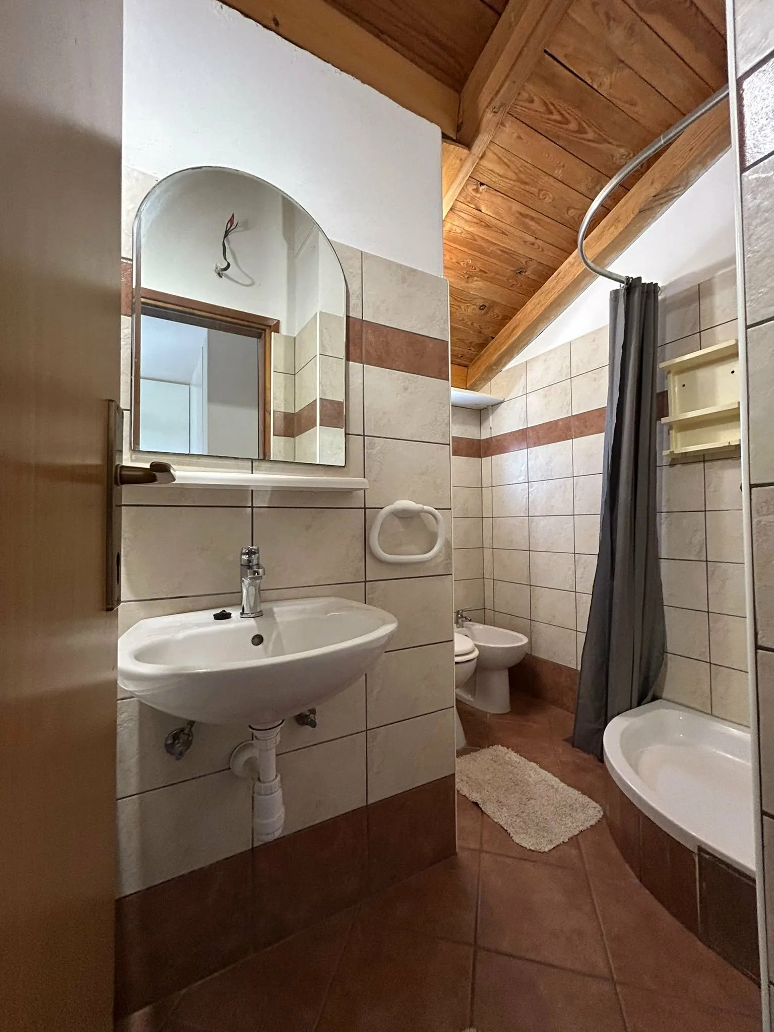 Ela Apartmani Sukošan — Apartman 1: kupaonica