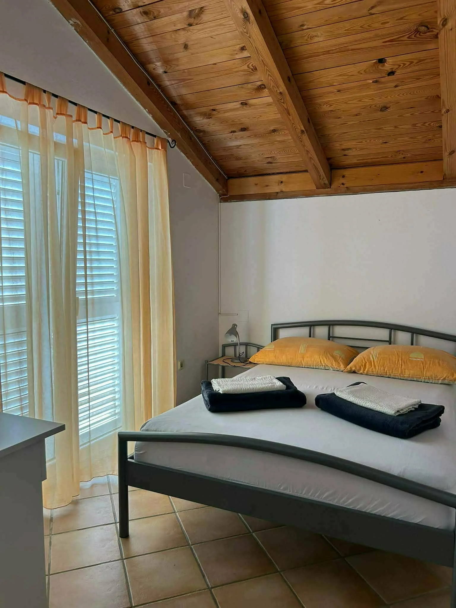 Ela Apartmani Sukošan — Apartman 2: garderoba