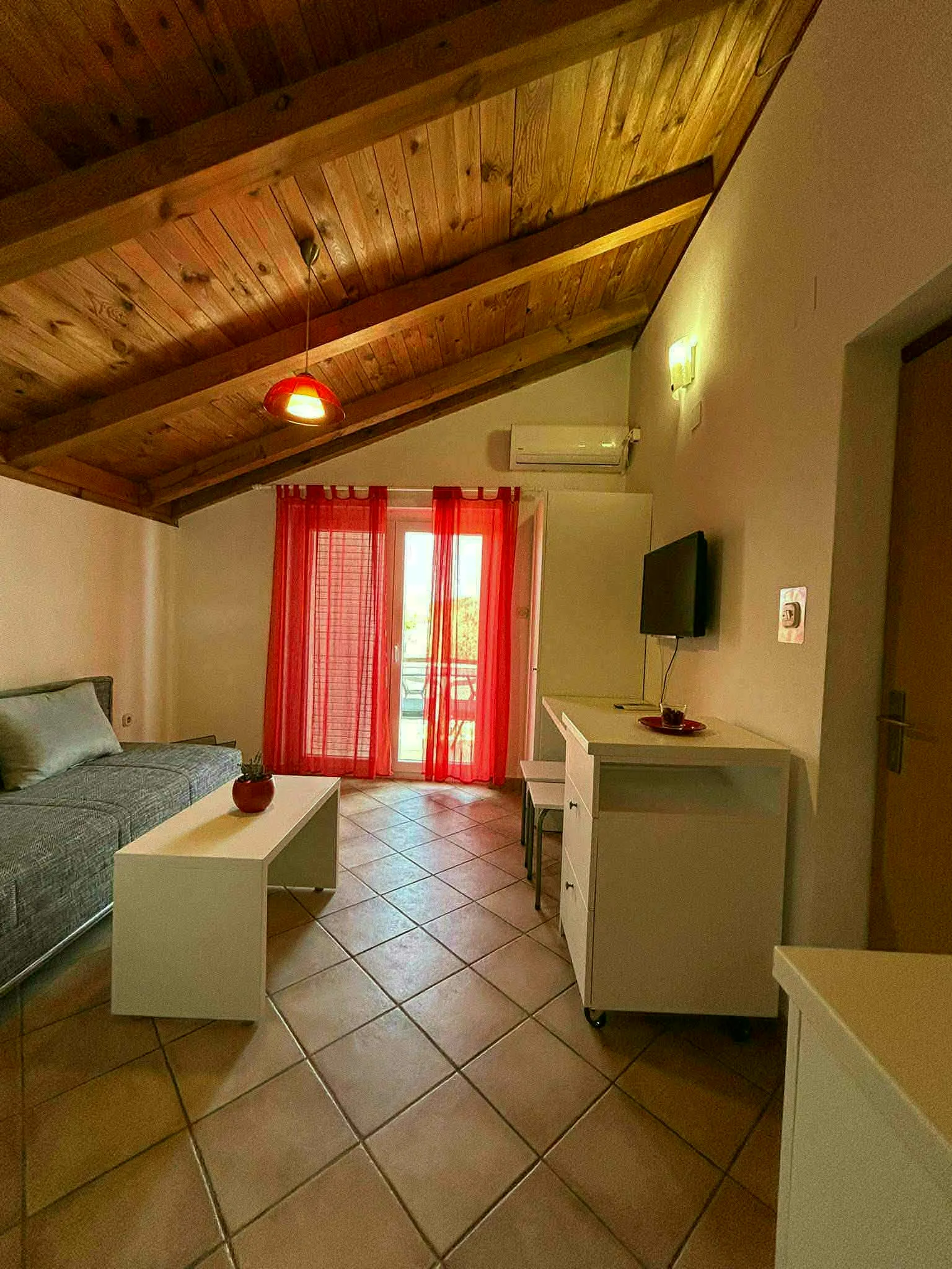 Ela Apartmani Sukošan — Apartman 2: kupaonica