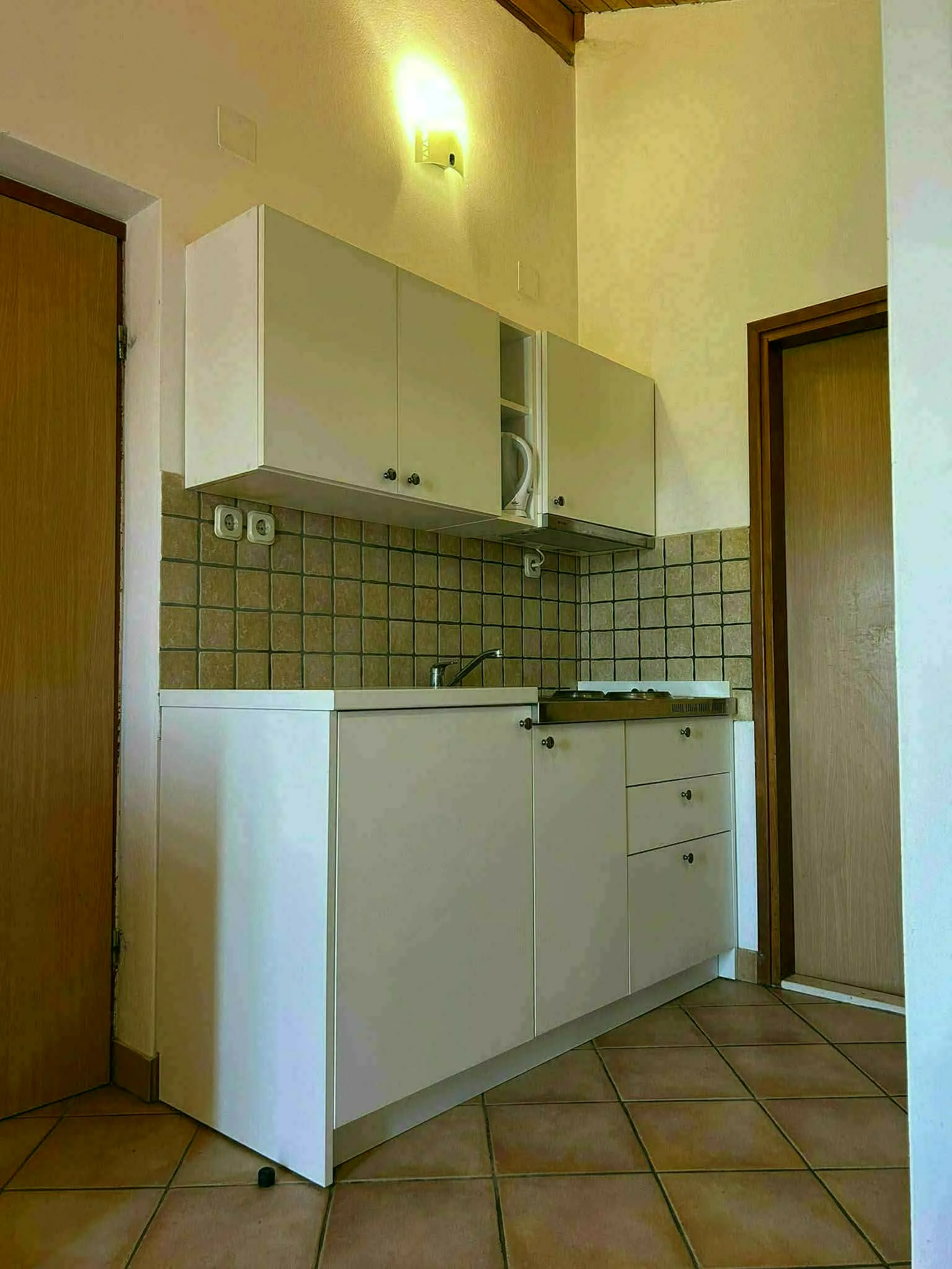 Ela Apartmani Sukošan — Apartman 3: kuhinja